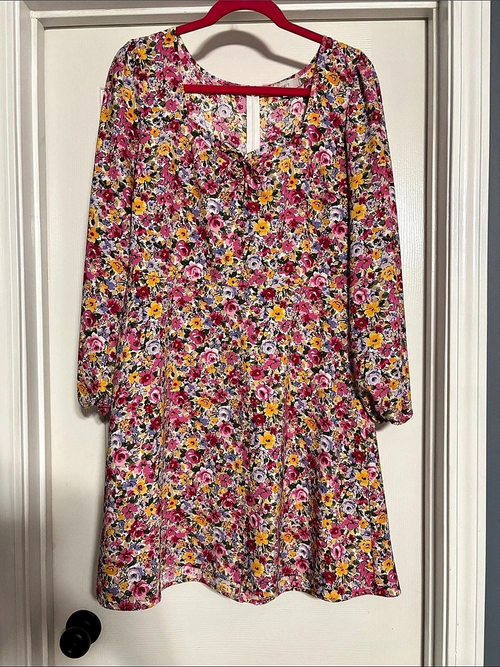 LOFT Floral Mini Dress in Pink & Multicolor Size 10 Like New
